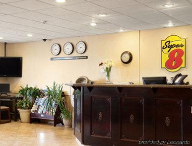 Super 8 By Wyndham Cambridge/kitchener/waterloo Area Cambridge