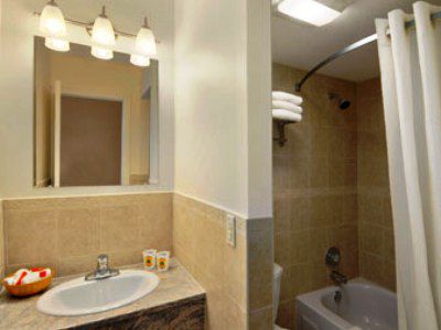 Hotel Super 8 By Wyndham Cambridge/kitchener/waterloo Area
